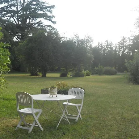 Logis De La Cantinoliere *
